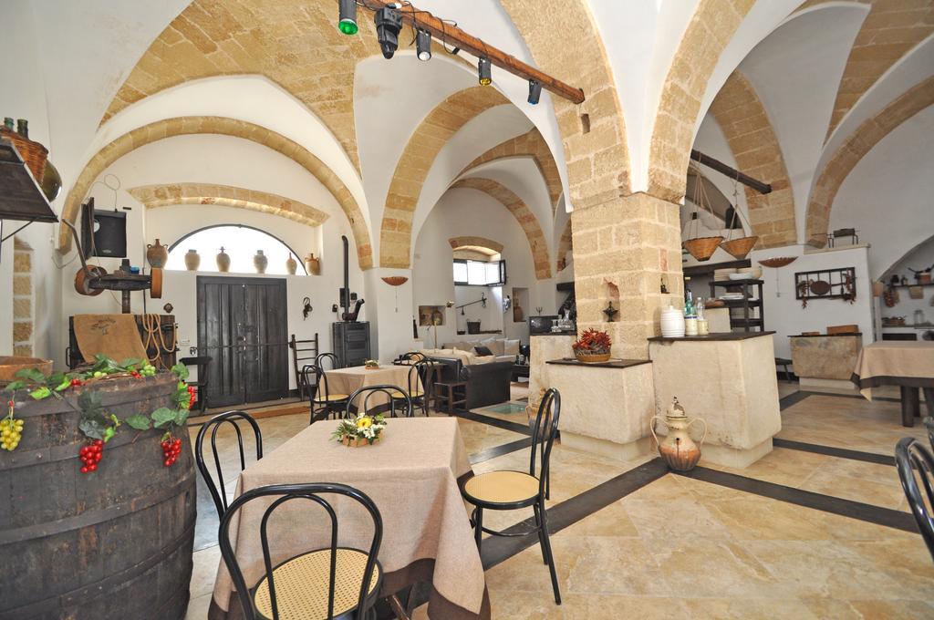 Palazzo De Donatis B&B Melissano Kültér fotó