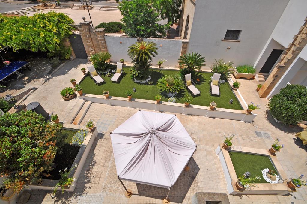 Palazzo De Donatis B&B Melissano Kültér fotó
