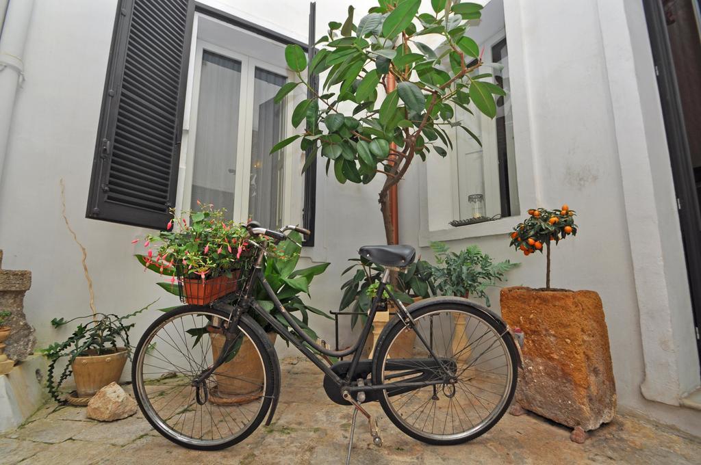 Palazzo De Donatis B&B Melissano Kültér fotó