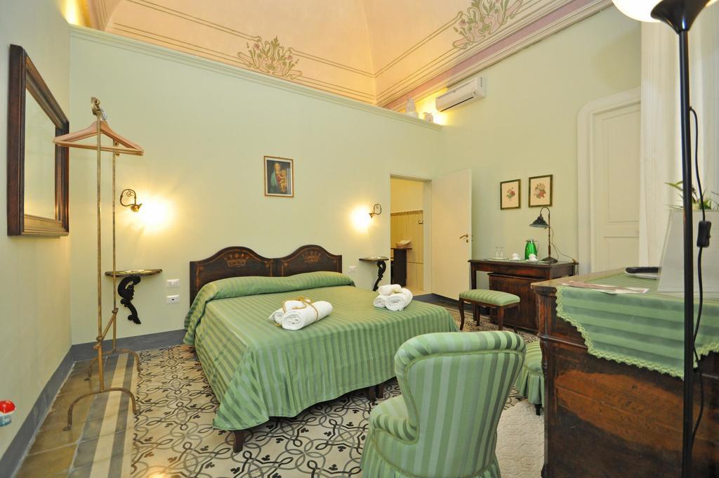 Palazzo De Donatis B&B Melissano Szoba fotó