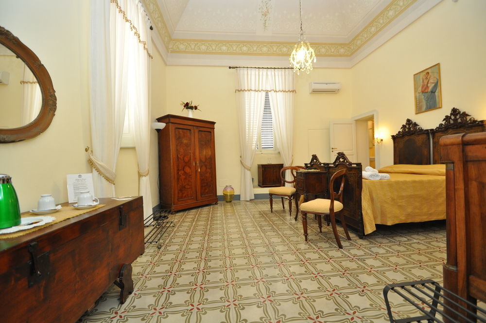 Palazzo De Donatis B&B Melissano Kültér fotó